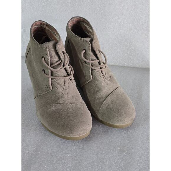 TOMS Women's Wedge Bootie Taupe Gray Boots Shoes Suede Cottage Fairy size W9 W 9 - Picture 4 of 6